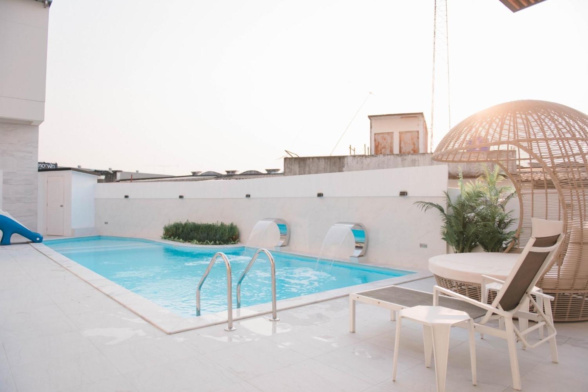 De Princess Hotel Udonthani Bagian luar foto
